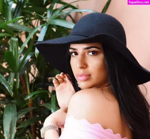 Mizz Ellaa Asmr OnlyFans Thumbnail #C6owWjsxpa