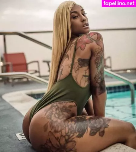Mizz Twerksum OnlyFans Thumbnail #xWlNec7es1