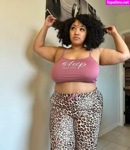 Mizzmelons OnlyFans Thumbnail #eCV5Fkz557