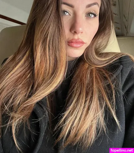Mlanie Pavola OnlyFans Thumbnail #cK0ocvRagQ