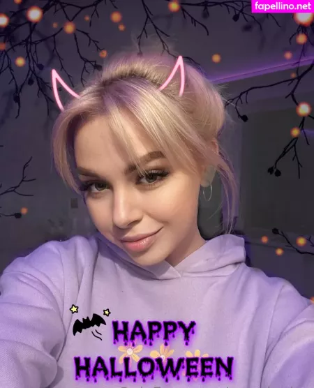 Mmelaniee OnlyFans Thumbnail #OlWdFNLhWn