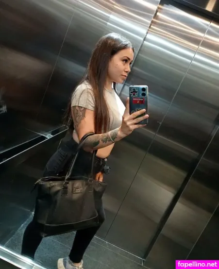 Mmilagros 22 OnlyFans Thumbnail #a7j8auwn09
