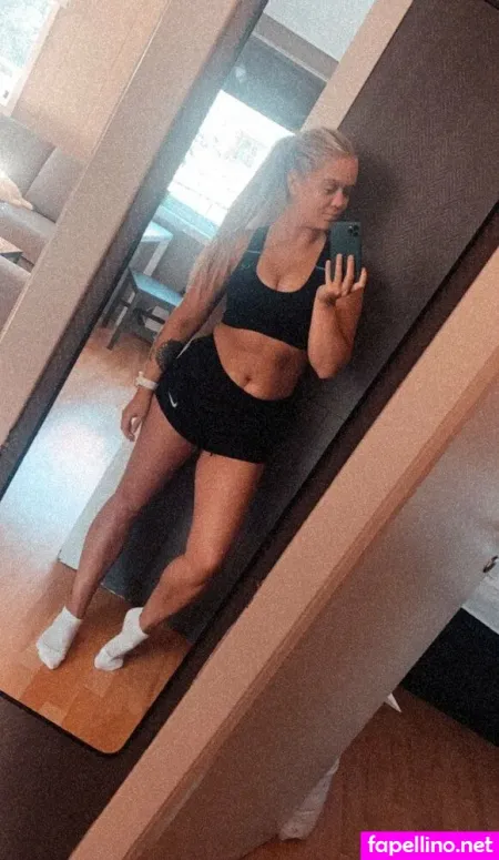 Mmmilla OnlyFans Thumbnail #OHXLMywZi4