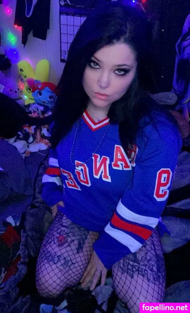 mnhockeymomma972, mnhockeymomreads Nude Leaked OnlyFans Photo #NgoI3iHmH2