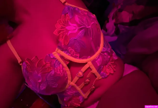 Mo Dixon OnlyFans Thumbnail #pZW0CQg5XC