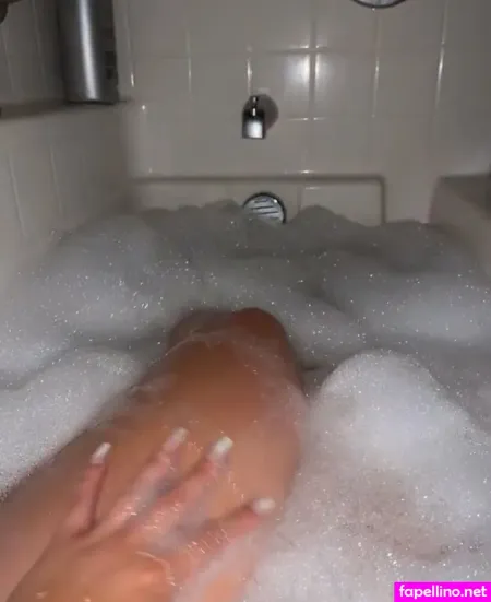 Moaningmonaxrated OnlyFans Thumbnail #reUvoSzHe0