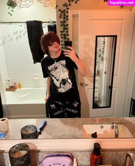 Mochiluvr666 OnlyFans Thumbnail #vtxE99TCM5