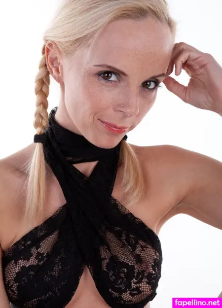 Model Cathy OnlyFans Thumbnail #uRsdd98YbF