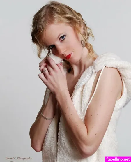 Model Cladi OnlyFans Thumbnail #IAuSnQRyK3