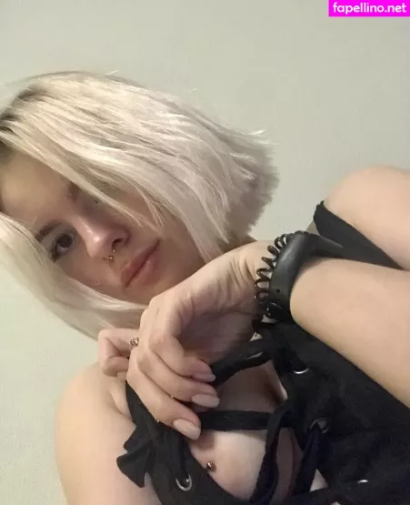 Model Mira OnlyFans Thumbnail #t6acRZIuaD