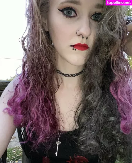 Model Misskittee92 OnlyFans Thumbnail #kvfDs7Fl7P