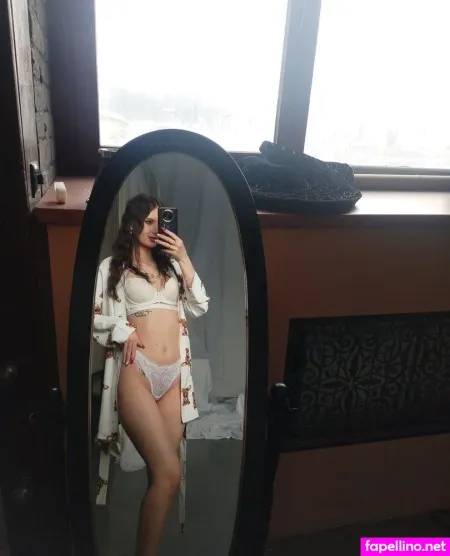 Model Olya OnlyFans Thumbnail #acMYAU5S5u