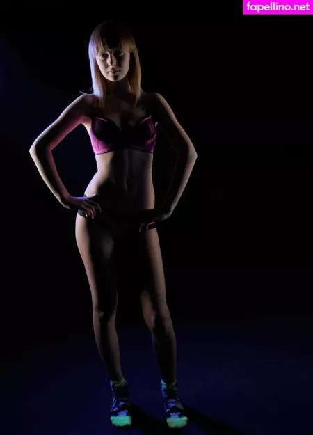 Modelkartei OnlyFans Thumbnail #vE8ZGmTkA0