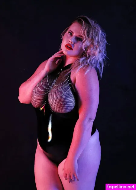 Modelsuk OnlyFans Thumbnail #VeCBUVVlJP