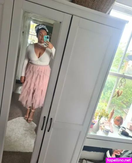 Modernbritishrose OnlyFans Thumbnail #42tRKFXPMl