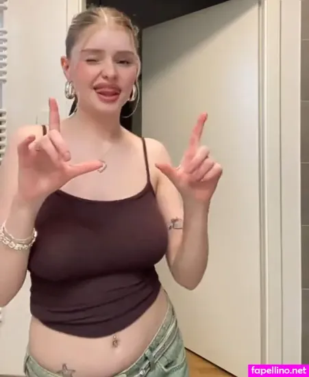 Moechtegernmieze OnlyFans Thumbnail #Qksu2oknMB