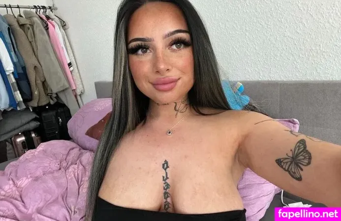 Moesha Nadine OnlyFans Thumbnail #uvmujR9bvu