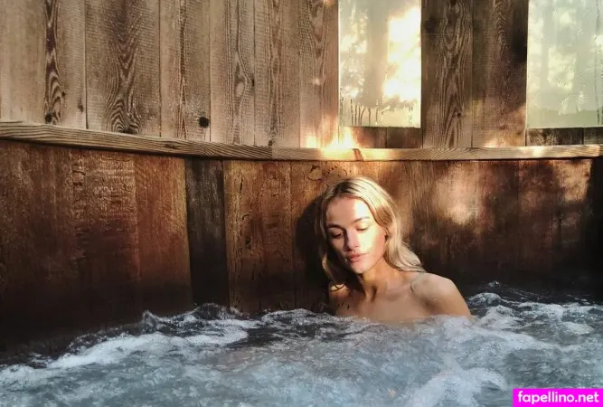 Mogli OnlyFans Thumbnail #4VoWK88eg2