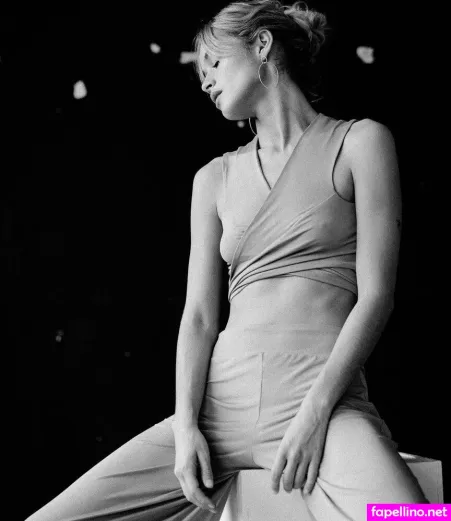 Mogli OnlyFans Thumbnail #g4NHY8V45p