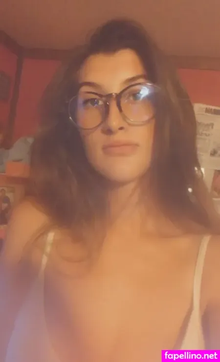 Moistcassandra Main Profile Photo
