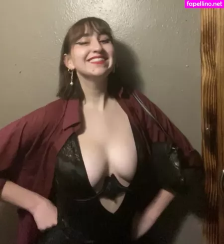 Mole Tilda OnlyFans Thumbnail #vF3zb7E6kA