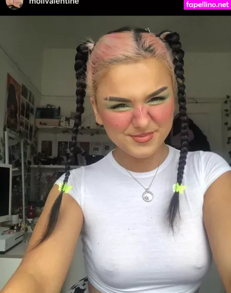 Moll Valentine OnlyFans Thumbnail #KaXqg6J69D