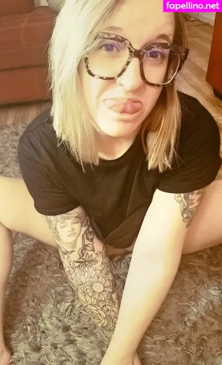Molleewaters OnlyFans Thumbnail #Cfv2tHwW7s