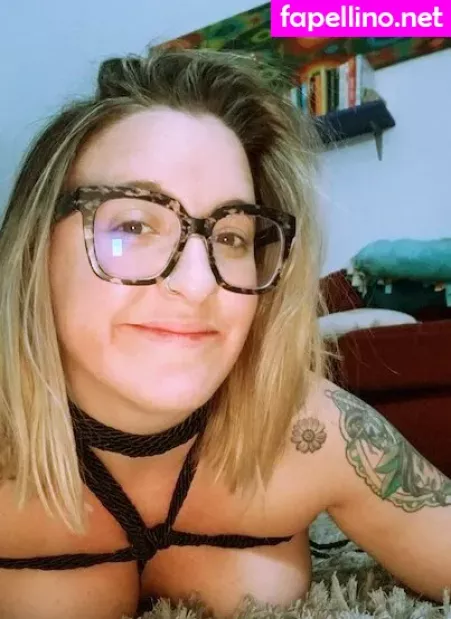 Molleewaters OnlyFans Thumbnail #K2T68LZOiA