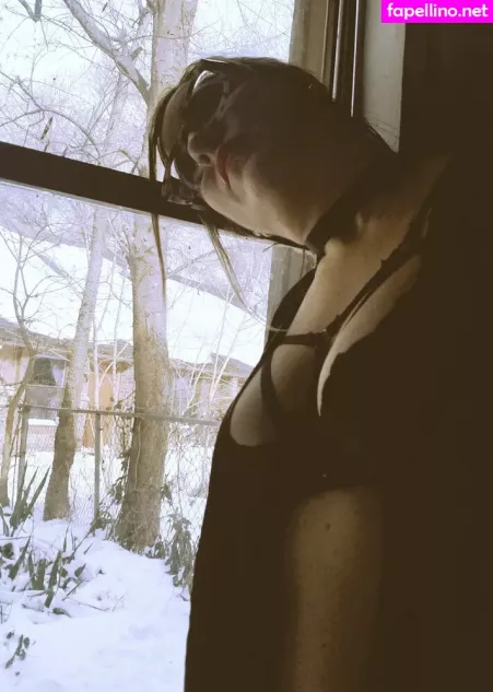 Molleewaters OnlyFans Thumbnail #LLGBwhLVob