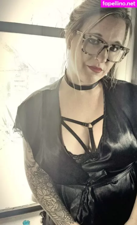 Molleewaters OnlyFans Thumbnail #tC9xVlmS9H