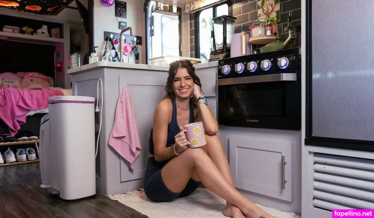 Molleigh Wallace OnlyFans Thumbnail #8e57mRgVGB