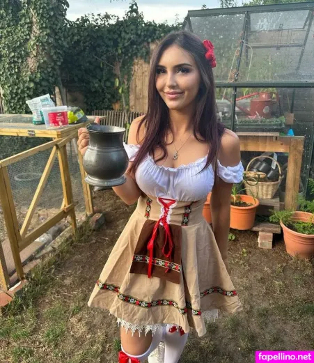 Mollie Lawrence OnlyFans Thumbnail #JFzarZxlAq