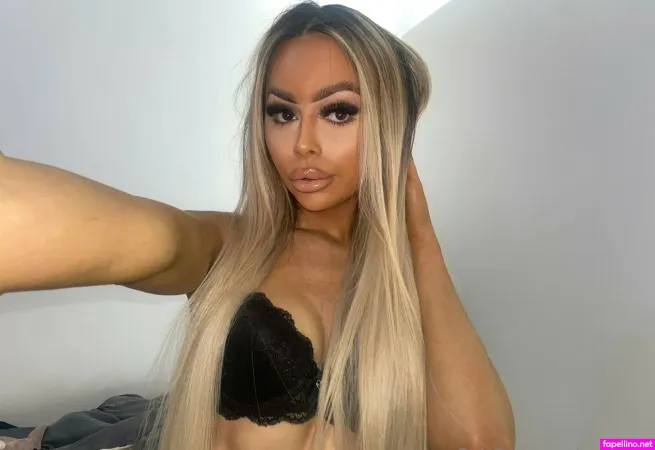 Molliemoans OnlyFans Thumbnail #8mFiALM4fq