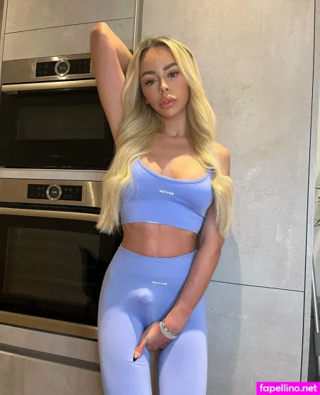 Molliemoans OnlyFans Thumbnail #YkEW4dBWj7