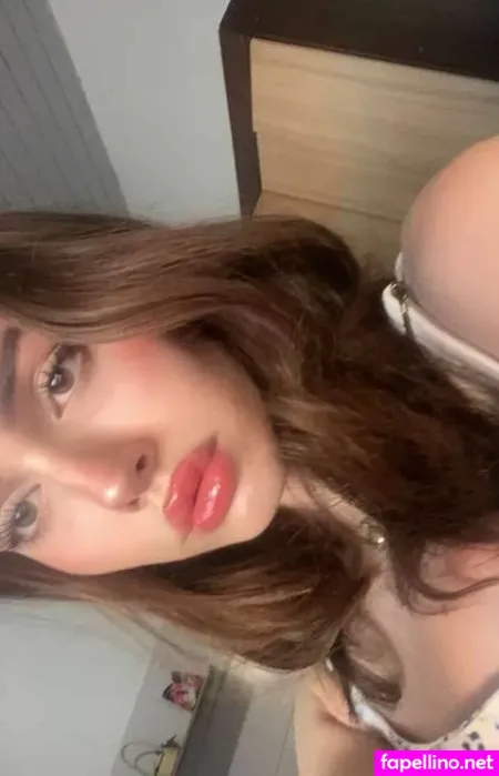 Molliesworld OnlyFans Thumbnail #EVEIfJ7aoL