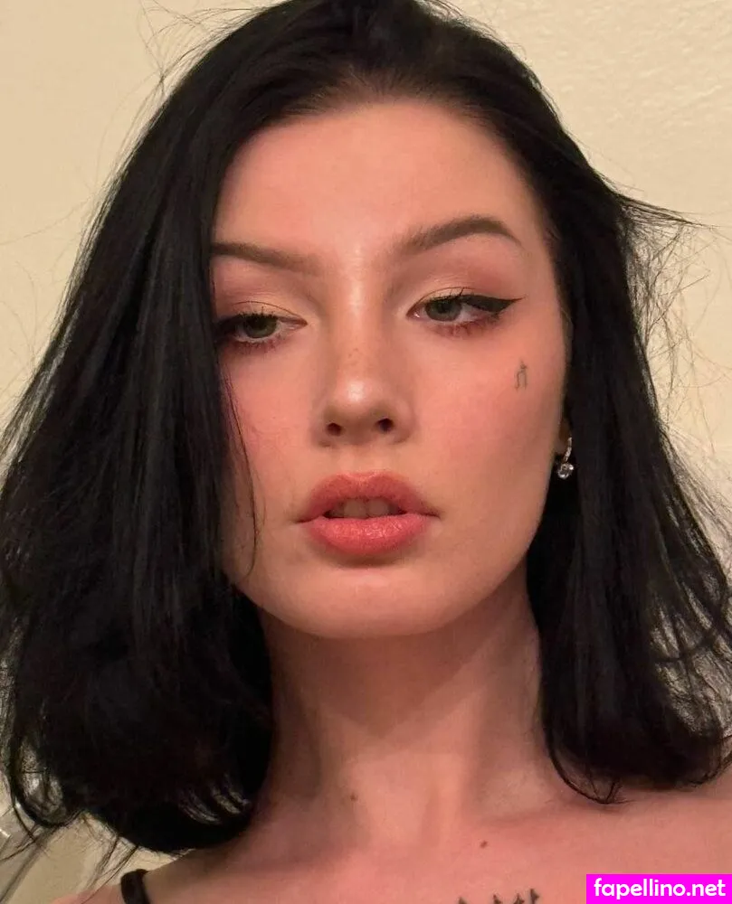 Julia Molligan, Molliganbitch Nude Leaked OnlyFans Photo #05N4RREx19