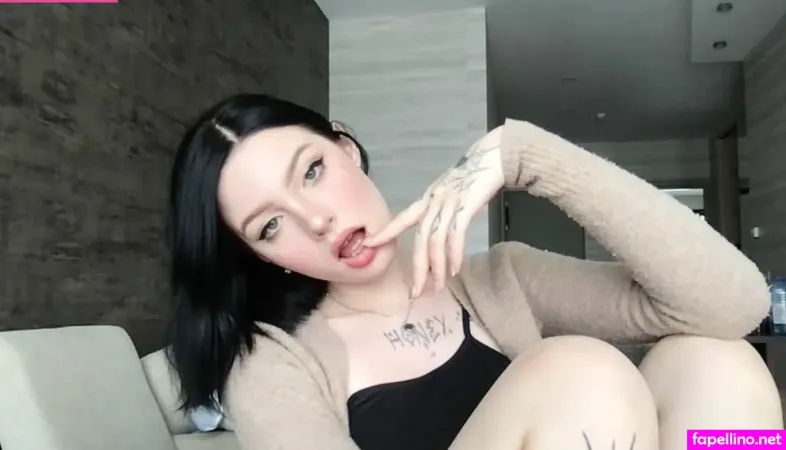 Molliganbitch OnlyFans Thumbnail #AFD3MJRW0H