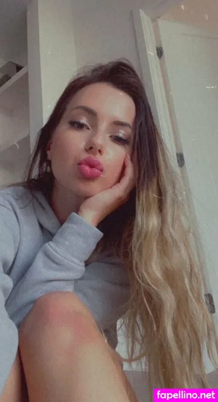 Mollina Rae OnlyFans Thumbnail #FaUdME9qcF