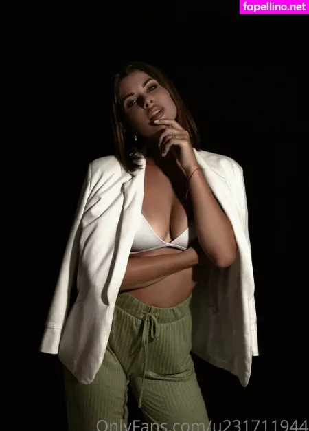 Mollly Dolly OnlyFans Thumbnail #TwPFvYwhF0