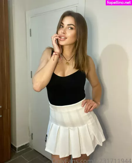 Mollly Dolly OnlyFans Thumbnail #V4ytgroYCP