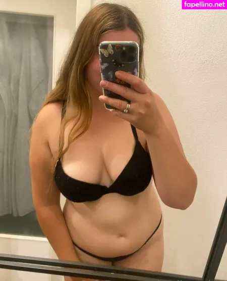 Molly Archer OnlyFans Thumbnail #olgwoPfUeA