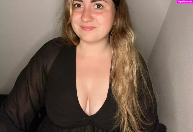 Molly Archer OnlyFans Thumbnail #sEsCyIa0R6