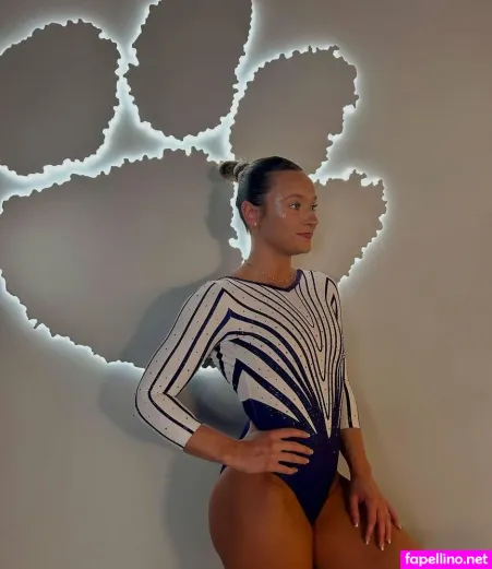 Molly Arnold OnlyFans Thumbnail #PZz0SNUIgl