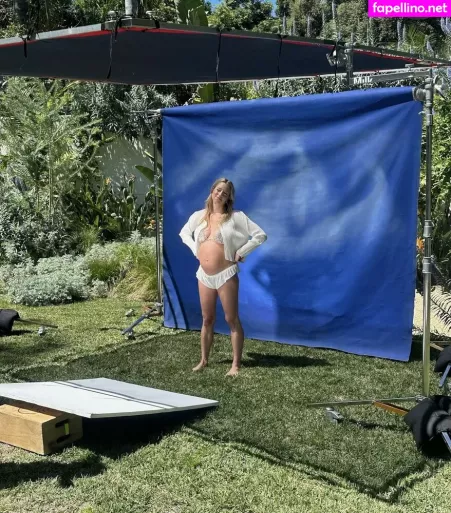 Molly Baz OnlyFans Thumbnail #J1oS6qUTmH