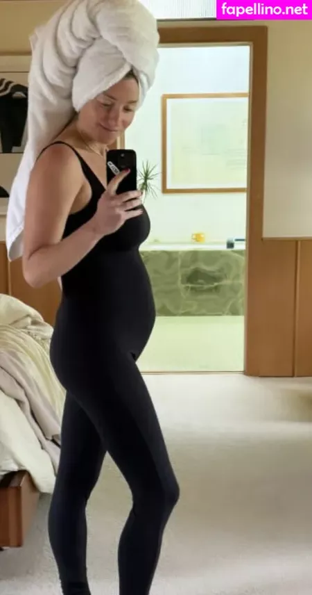 Molly Baz OnlyFans Thumbnail #lGrVnK1RSV