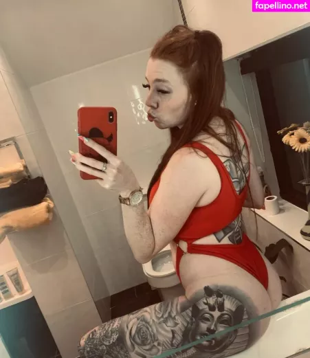 Molly Capper OnlyFans Thumbnail #6W65sN2Nfm