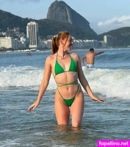 Molly Carlson OnlyFans Thumbnail #d98uwKlaOz