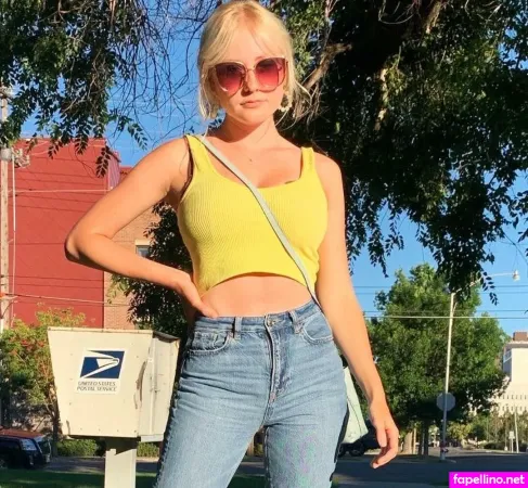 Molly Chriss OnlyFans Thumbnail #MkoVn2sKyF