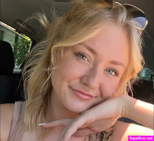 Molly Chriss Main Profile Photo