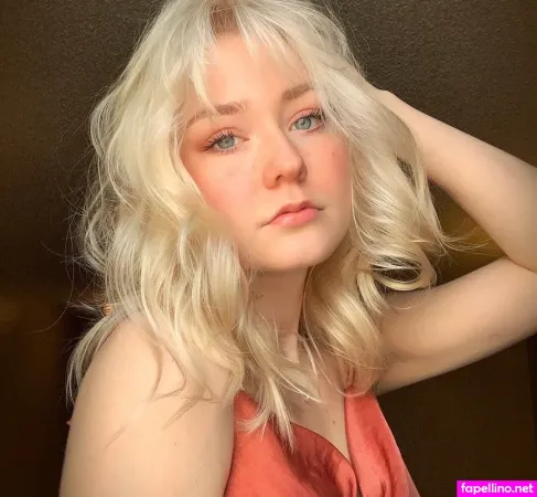 Molly Chriss OnlyFans Thumbnail #s2ZDQSDrUD